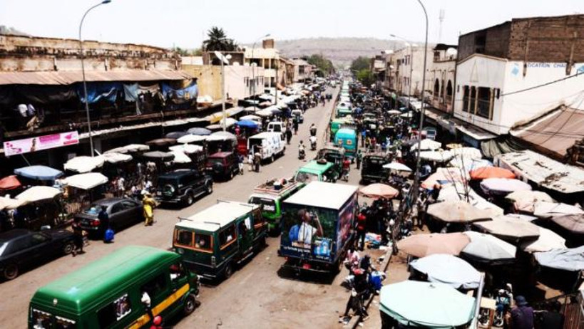 Transport public à Bamako : bientôt des bus à la place des SOTRAMA et « Dourouni »
