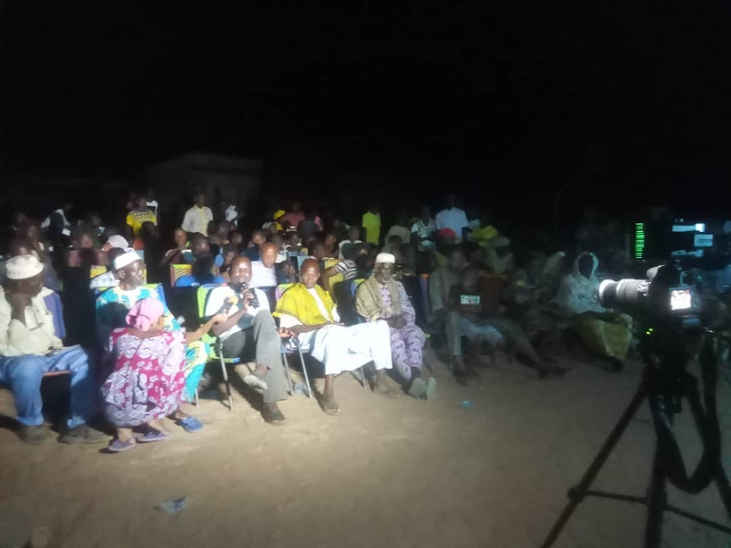 Déscolarisation des filles à Koumantou : changement de comportement par les médias