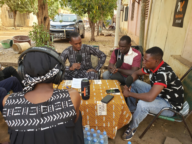 Tous au Grin : »le mensonge, notre arme pour convaincre les jeunes filles », confient des jeunes