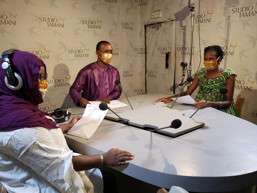 Covid-19 :  »les jeunes relâchent les gestes barrières », malgré  la propagation de la maladie