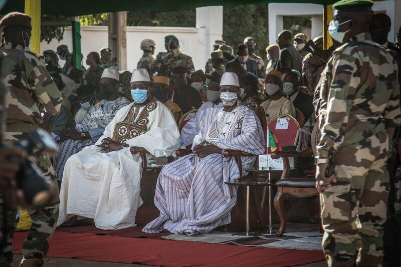 L’Union Européenne interdit son territoire au PM Choguel et quatre autres responsables maliens