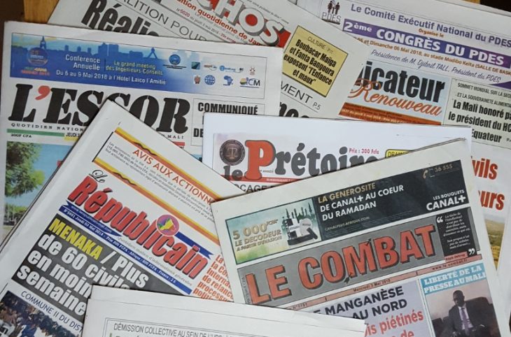 Entre menaces et précarité : la presse malienne cherche de la voix