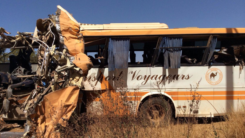 Mopti : « 20 civils tués » dans l’explosion d’un bus entre Douentza et Boni