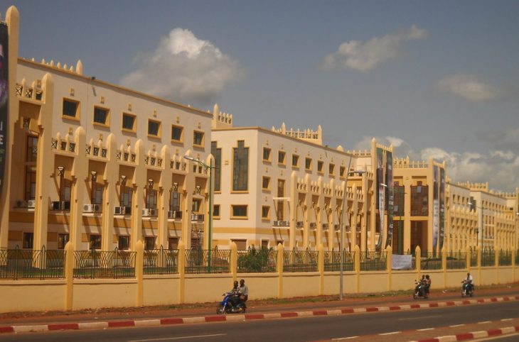 Nouveau Gouvernement : le chef de file de l'Opposition déplore « une équipe pléthorique »