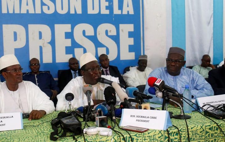 Presidentielle 2018 : 18 candidats réclament la démission du ministre de l'administration territoriale