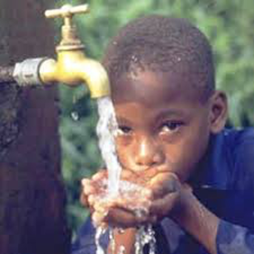 Le Magazine du 01 Avril 2017: chaleur, les médecins recommandent de boire beaucoup d’eau