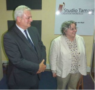 Le Magazine du 04 Octobre 2014: Stephen O’Brien, représentant spécial du Ministère britannique des affaires étrangères pour le Sahel en visite au Studio Tamani