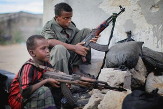 Le Magazine du 05 Mars 2015 : L’alternative pour les enfants associés aux rangs des groupes armés