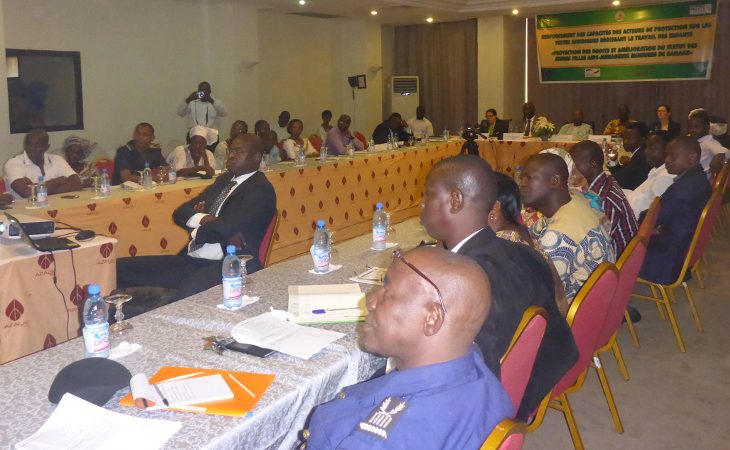 Le Magazine du 05 Avril 2016 : situation des aides ménagères : deux ONGs se mobilisent