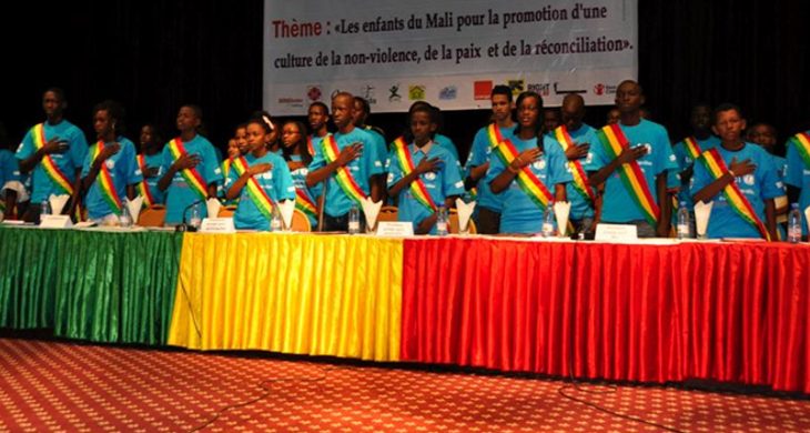 Le Magazine du 14 Juillet 2016 : lutte contre le Sida : 40 enfants parlementaires sont sensibilisés