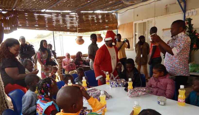 Noël 2020: les enfants chrétiens prient pour la fin de la pandémie du Covid-19